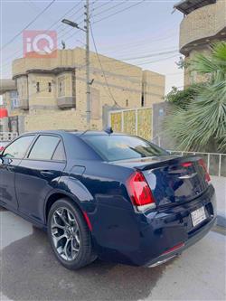 کرایسلەر 300